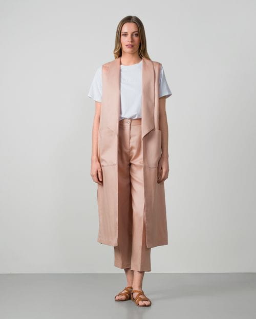 Long vest with tuxedo-like lapels and side openings in a linen-viscose blend