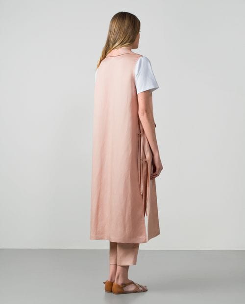 Long vest with tuxedo-like lapels and side openings in a linen-viscose blend