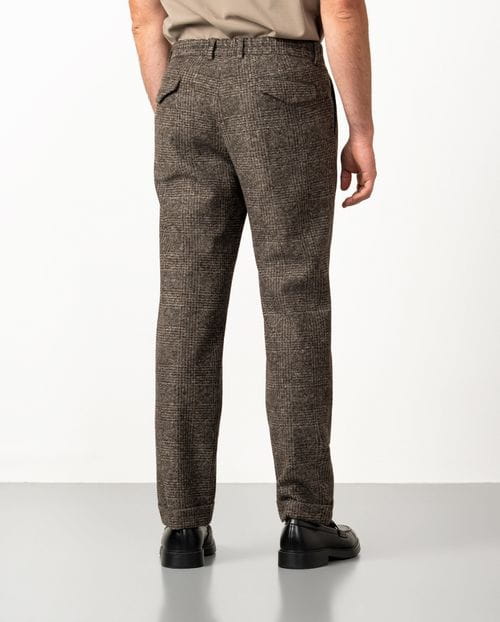 Pantalón de una pinza con cordón y goma en la cintura en cuadro gales de franela de punto