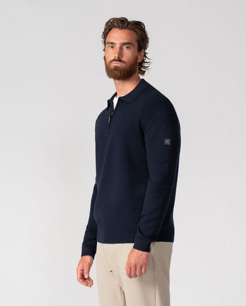 Fine-knit longsleeved polo shirt with a zip