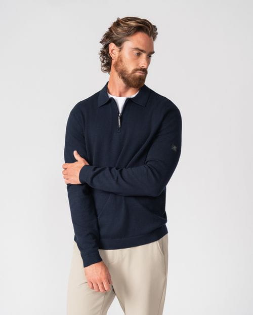 Fine-knit longsleeved polo shirt with a zip