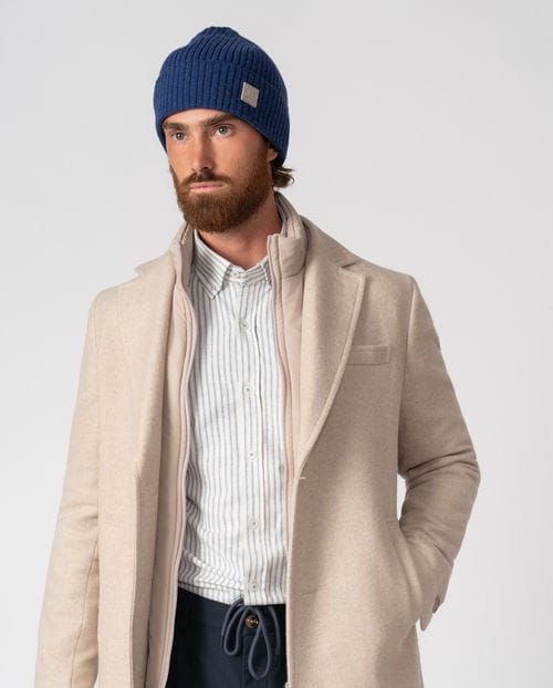 Short coat with detachable collar-facings made from plain wool blend fabric