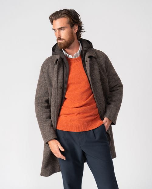 Hooded coat with detachable collar-facings, made from a wool blend knit