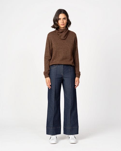 Pullover with detachable bandana in superfine alpaca, wool and metallyc yarn blend