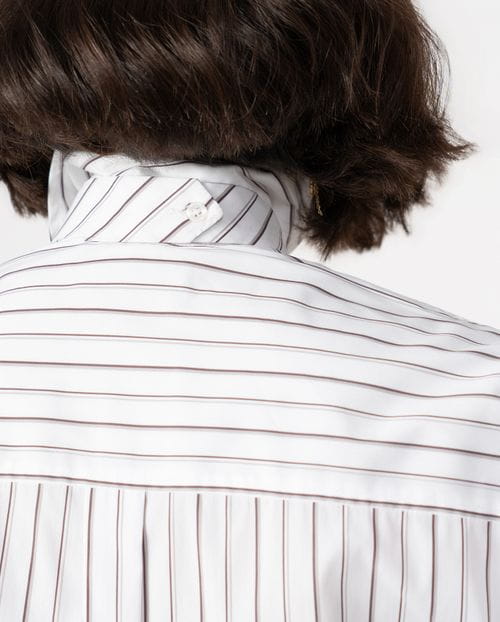 Masculine-style shirt with detachable tie in striped poplin fabric