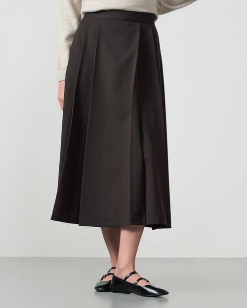 Sartorial-inspired midi pleated skirt