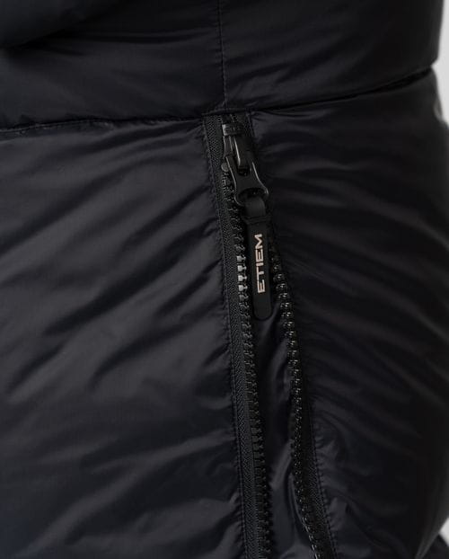 <p>Midi length hooded down coat with zipper, made in water-repellent fabric and filled with real down and feather</p>