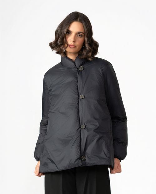 <p>Short 'A-line' down coat in water-repellent fabric, filled with real down and feather</p>