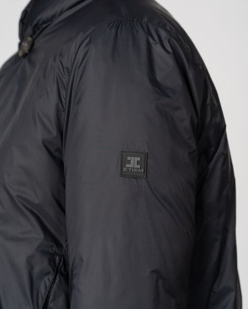 <p>Short 'A-line' down coat in water-repellent fabric, filled with real down and feather</p>