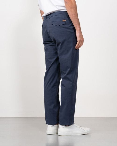 Pantalón sport chino slim fit en sarga lisa de algodón elástico