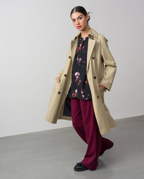 Gabardina cruzada con capucha repelente al agua