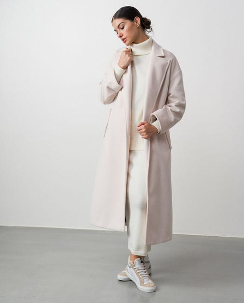 Wrapping belted coat made in twill fabric with velvet touch