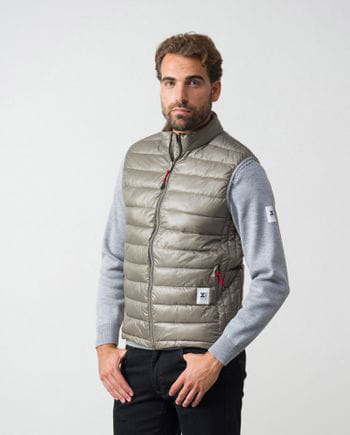 'Piumino style' padded zippered vest