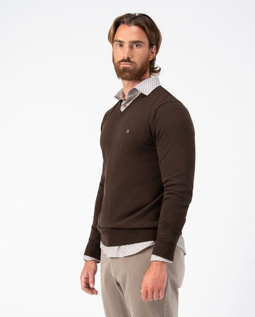 Knitted plain V-neck pullover