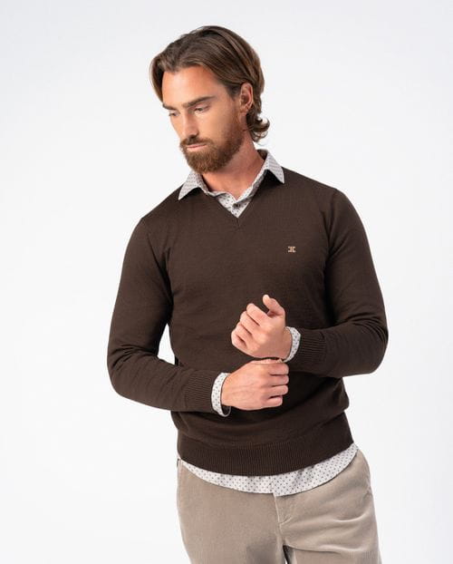 Knitted plain V-neck pullover