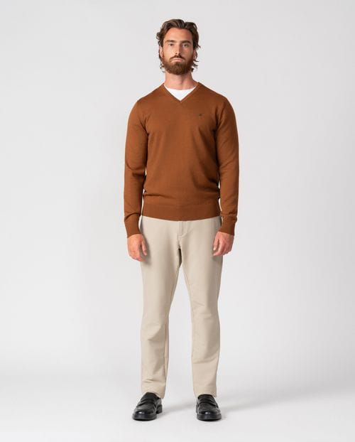Knitted plain V-neck pullover