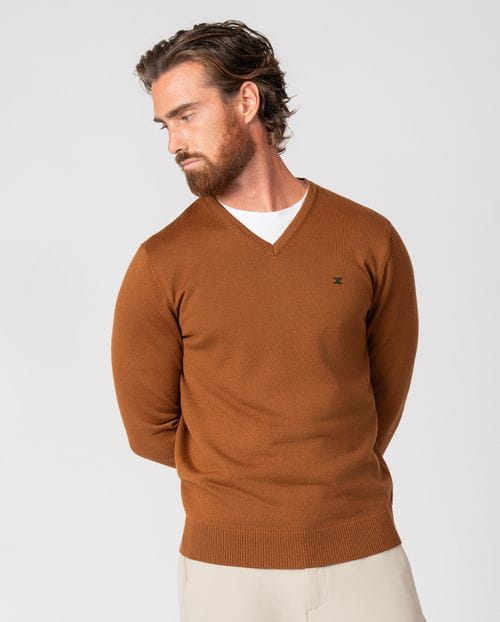 Knitted plain V-neck pullover