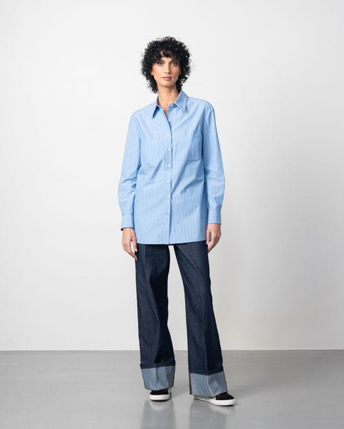 Blusón largo en popelín de algodón azul con raya diplomática