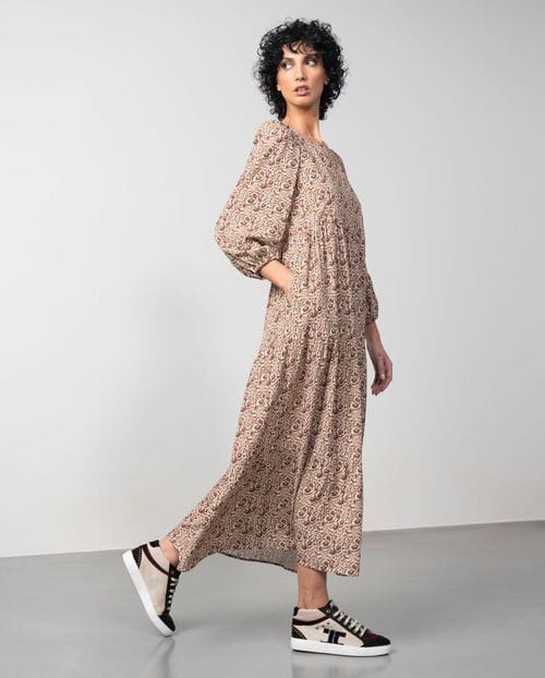 Vestido largo fruncido en viscosa estampada