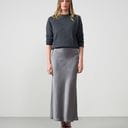MEDIUM GREY