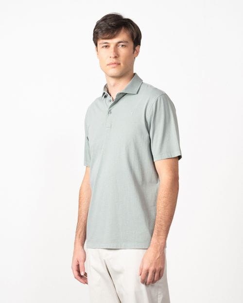 Polo de manga corta en punto circular delavado