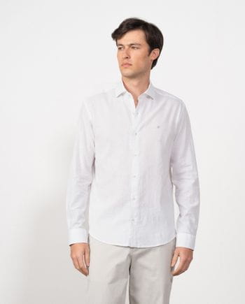 Camisa sport relaxed fit en un tejido liso de lino-algodón