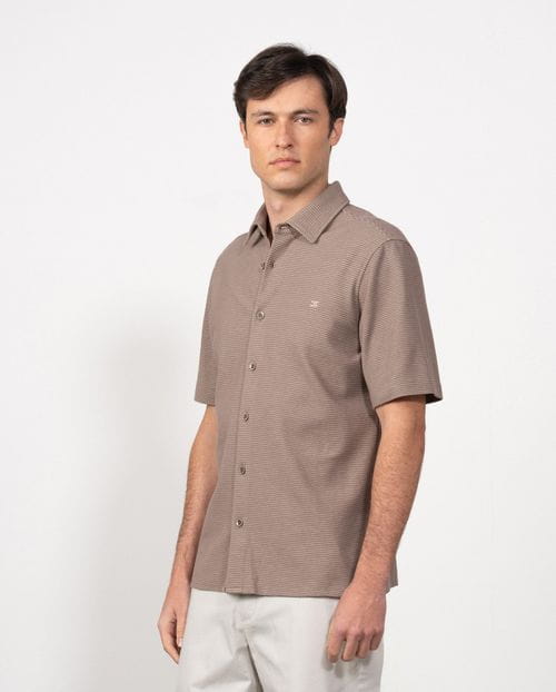 Camisa sport slim fit de punto fantasía en manga corta