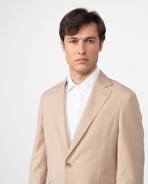 Americana desestructurada regular fit en microdibujo bicolor de tejido elástico