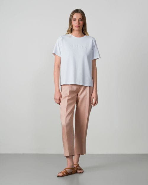 Camiseta básica con logo de ETIEM bordado en delantero