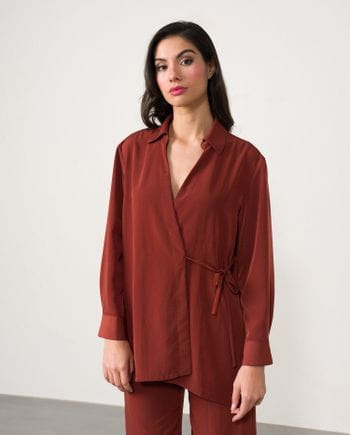 Wrapped kimono style blouse made in semi-satin fabric