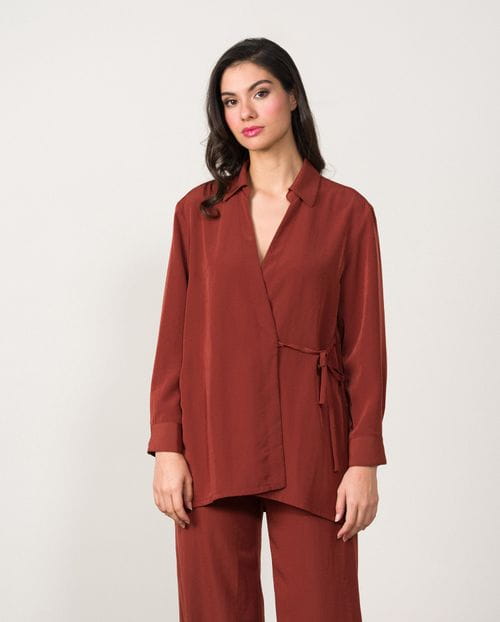 Wrapped kimono style blouse made in semi-satin fabric