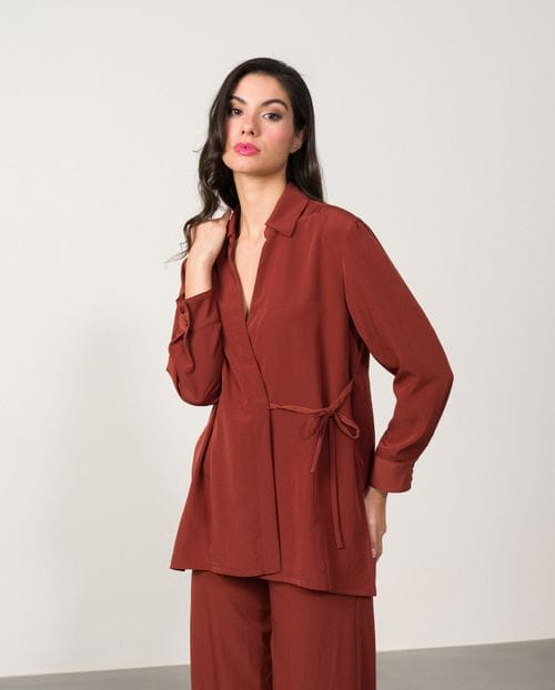 Wrapped kimono style blouse made in semi-satin fabric