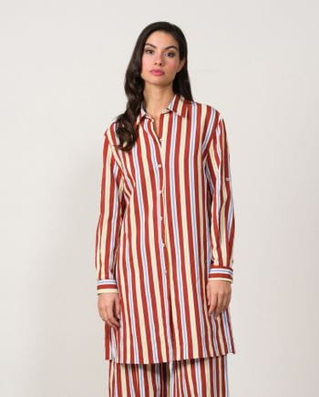 Long stripped blouse with adjustable sleeves and side vents