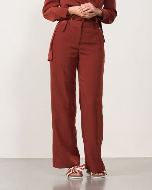Wide leg flowing trousers with elastic waist