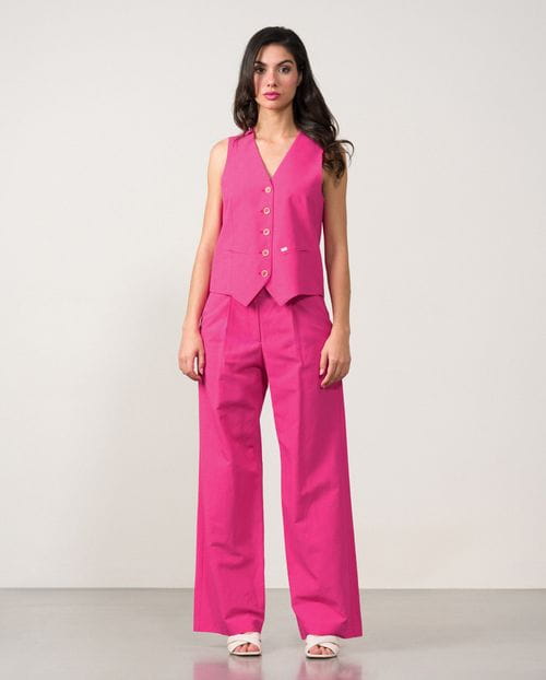 Wide leg pleated trousers in linen-viscose fabric