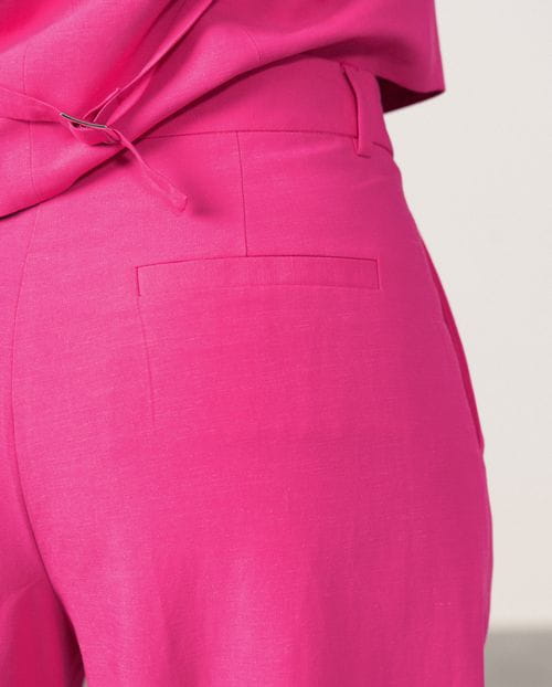 Pantalón ancho fluido de pinzas en lino-viscosa