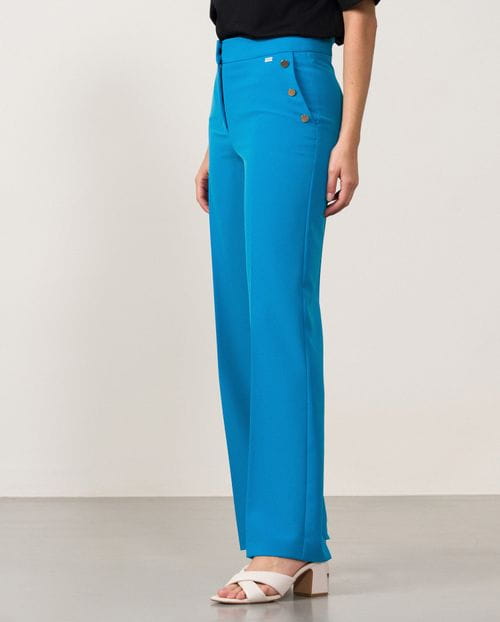 Pantalón estilo 'palazzo' con botones dorados