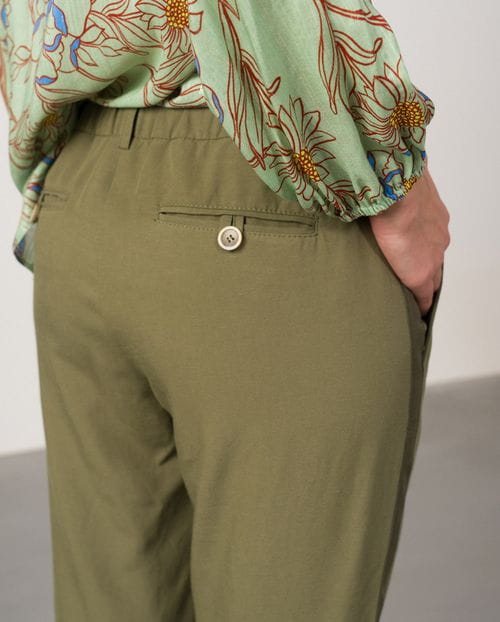 Cropped linen-viscose trousers with contrasted stripes on sides