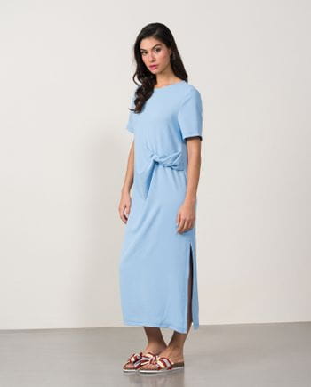 Loose-fit dress knotted in front