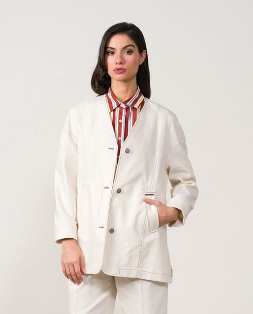 Dropped shoulder denim jacket with 'V' neckline