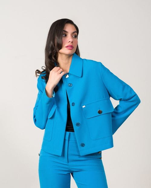 Cropped boxy design jacket with patch pocket with metallic buttons