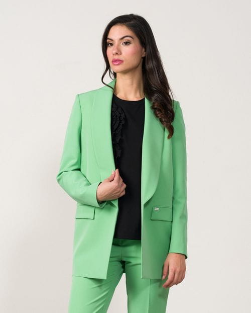 Americana larga de cuello esmoquin