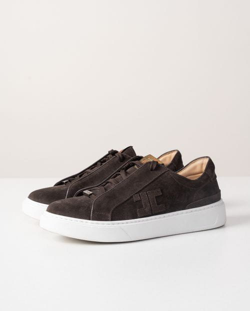 Limited edition split leather sneakers of bovine origin with ultra-light sole