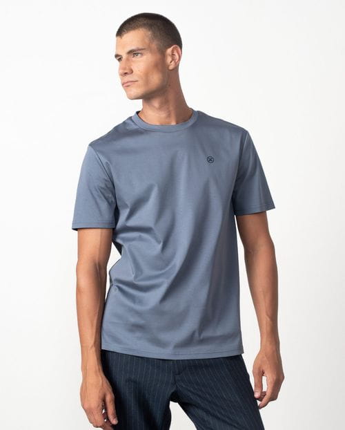 Camiseta de manga corta en algodón `efecto empolvado´ y con logo Etiem engomado