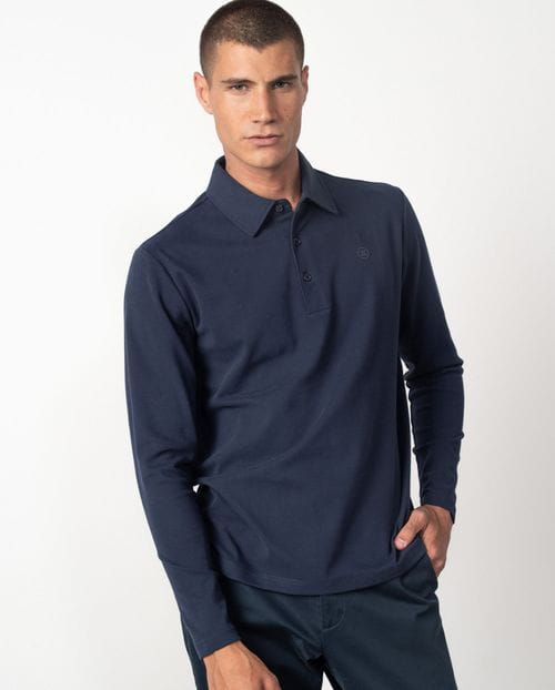 Polo camisero de botones en punto liso efecto `empolvado´