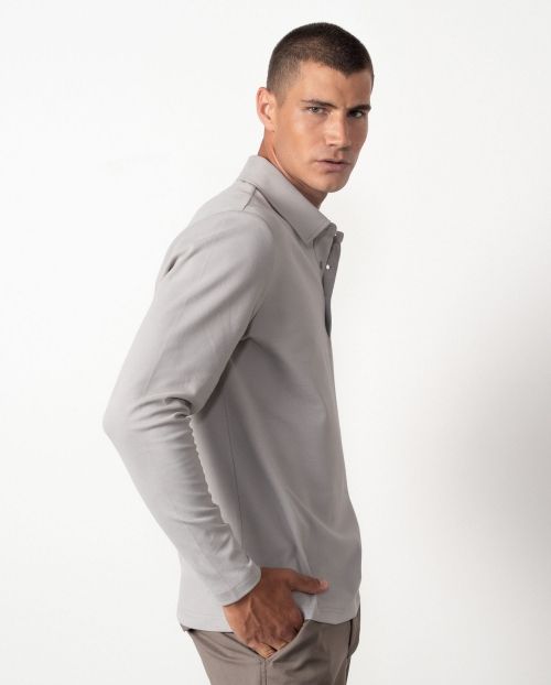 Polo camisero de botones en punto jersey efecto `empolvado´