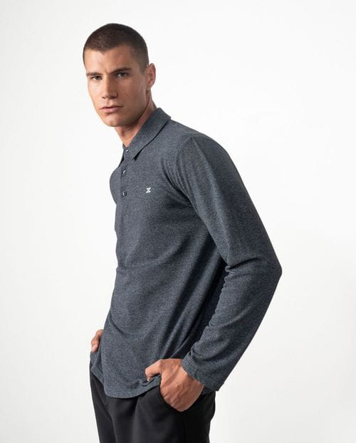 Polo camisero de botones y manga larga en estructura granito