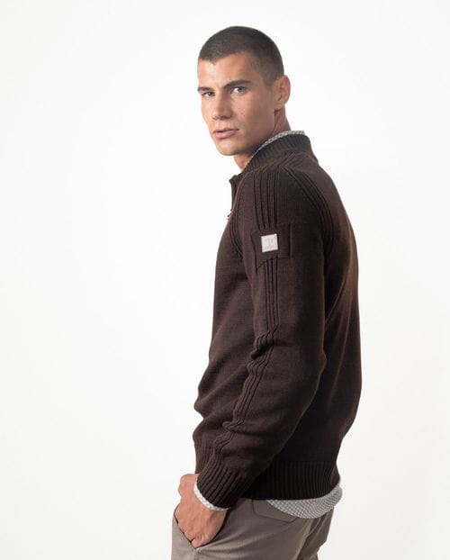 Jersey liso de cuello alto con cremallera combinado con canalés