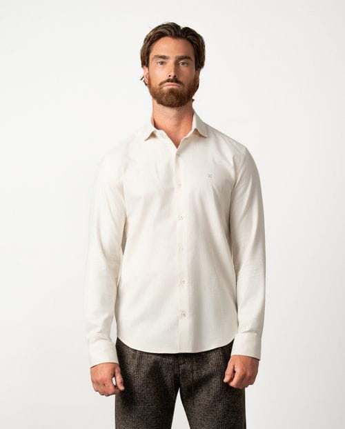 Relaxed fit sport shirt in a plain twill fabric