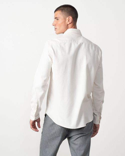 Camisa sport relaxed fit en un tejido de villela liso